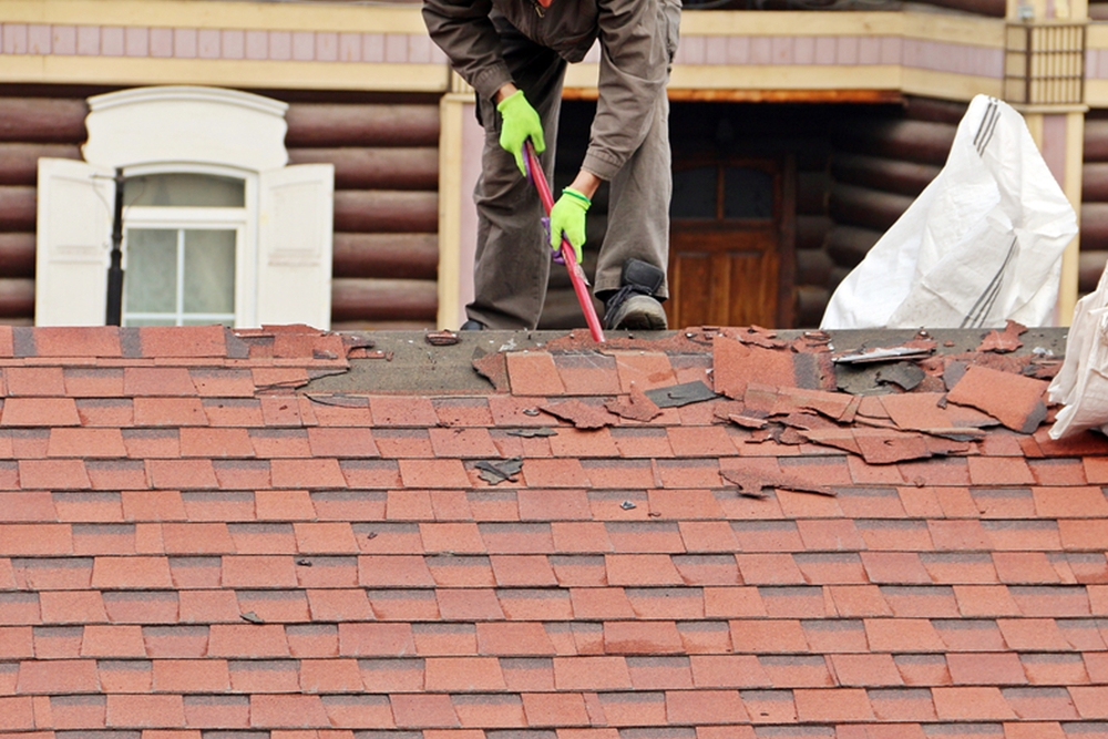 7 Easy-To-Follow Roof Maintenance Tips For Longevity